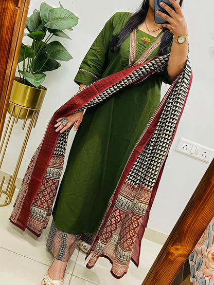 💚 *Perfect for festive wear, small functions &amp; daily elegance.🌸🌸(SWSK52)