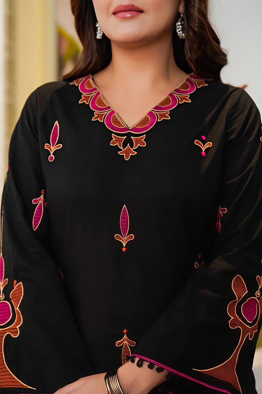 🌹🌹 fine Cotton fabric with beautiful embroidery on neck, sleeves, Kurti with embroidered plazo with both side pockets on pant🌹🌹SWSK56)