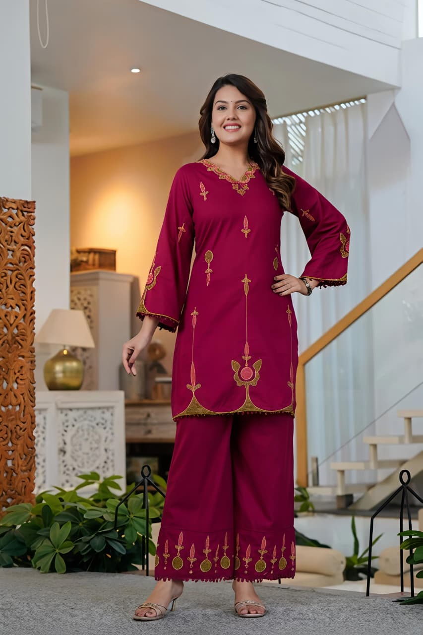 🌹🌹 fine Cotton fabric with beautiful embroidery on neck, sleeves, Kurti with embroidered plazo with both side pockets on pant🌹🌹SWSK56)