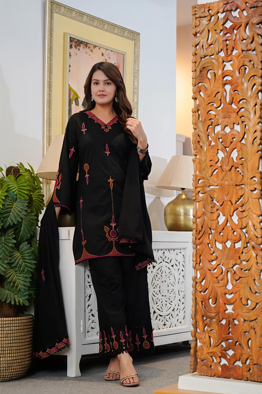 🌹🌹 fine Cotton fabric with beautiful embroidery on neck, sleeves, Kurti with embroidered plazo with both side pockets on pant🌹🌹SWSK56)