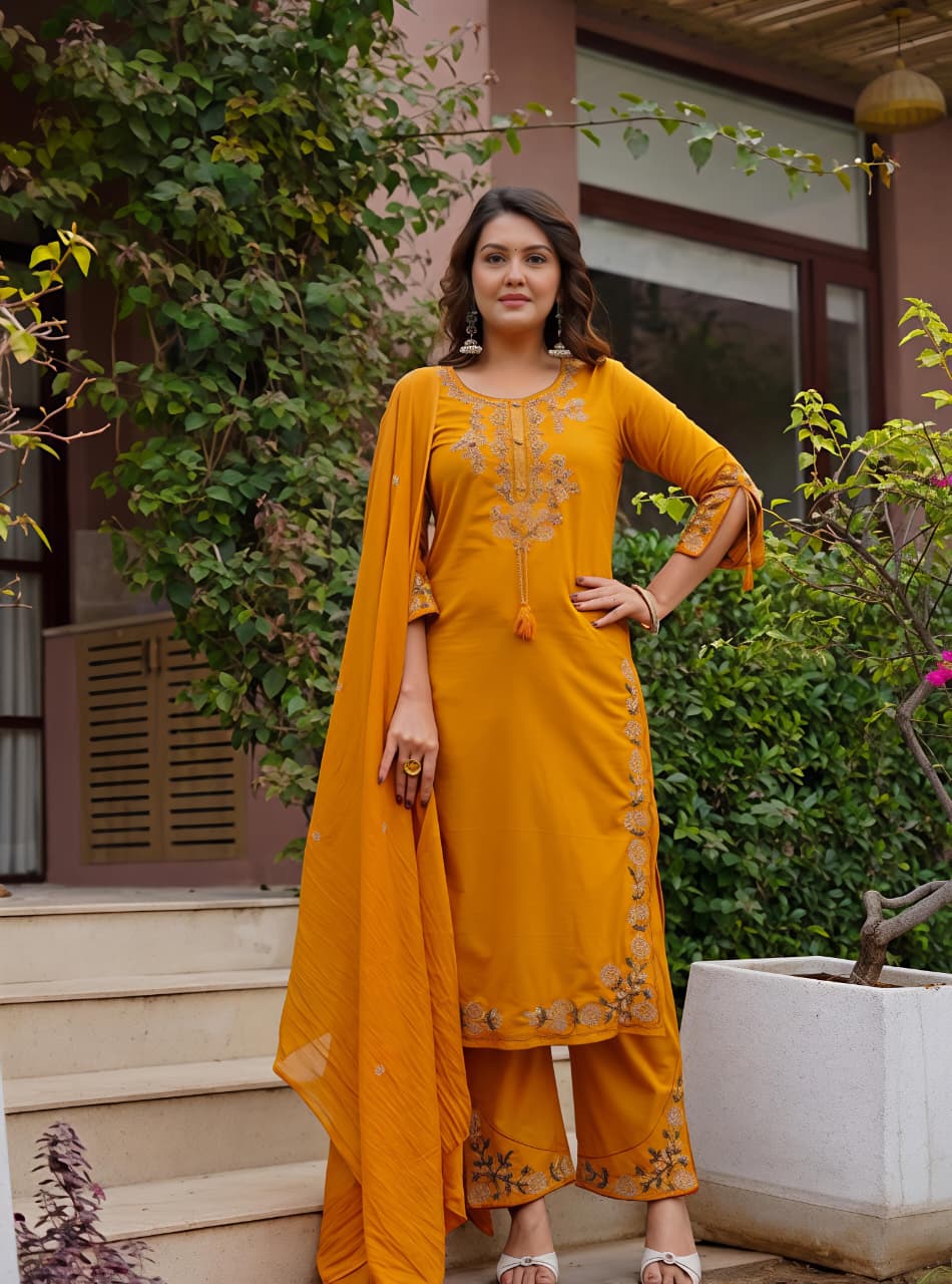 🌹🌹 fine Cotton fabric with beautiful embroidery on neck, sleeves, Kurti with embroidered plazo with one side pockets on pantSWSK58)