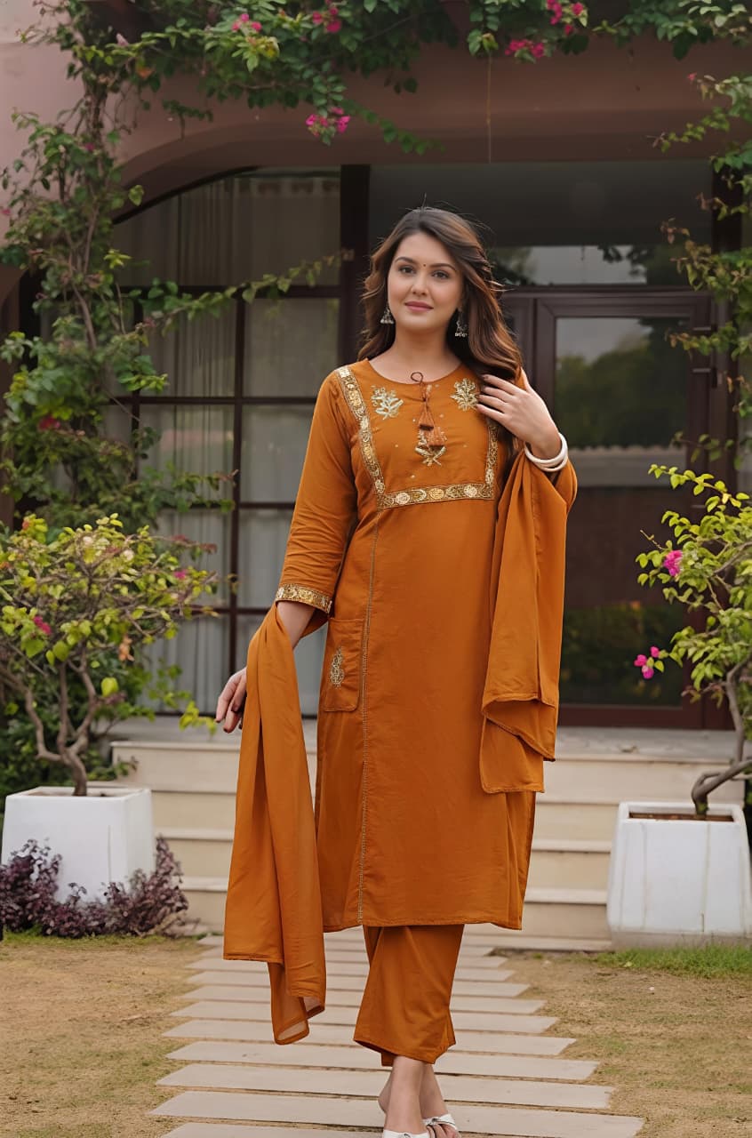 🌹🌹 fine Cotton fabric with beautiful embroidery on neck, sleeves, Kurti with plazo with one side pocket on pant🌹🌹(SWSK59)