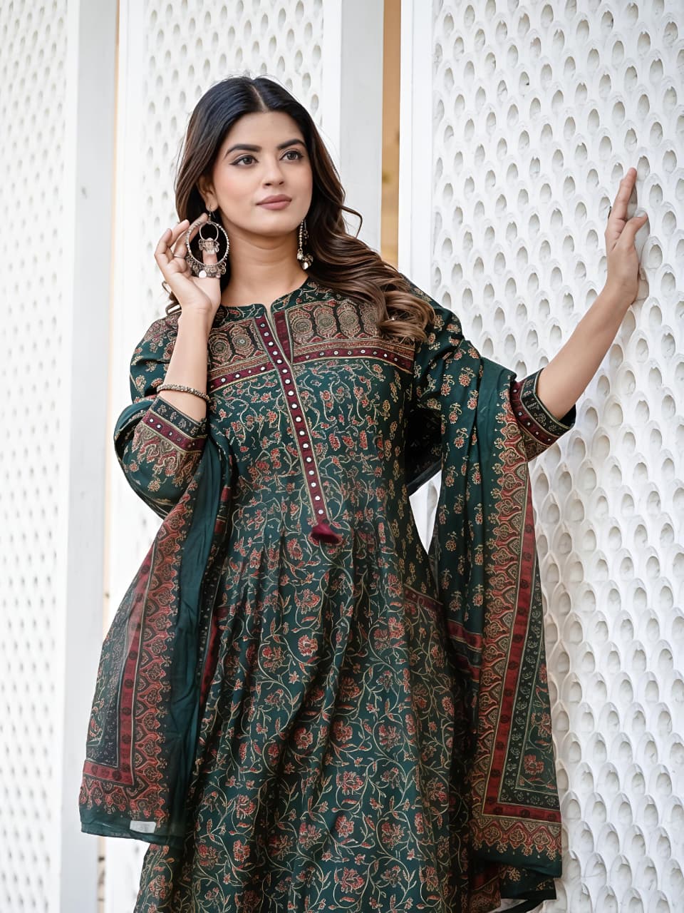 fine taj cotton 60 60 fabric with beautiful printed Kurti with plazo with one side pocket on pant(SWSK60)