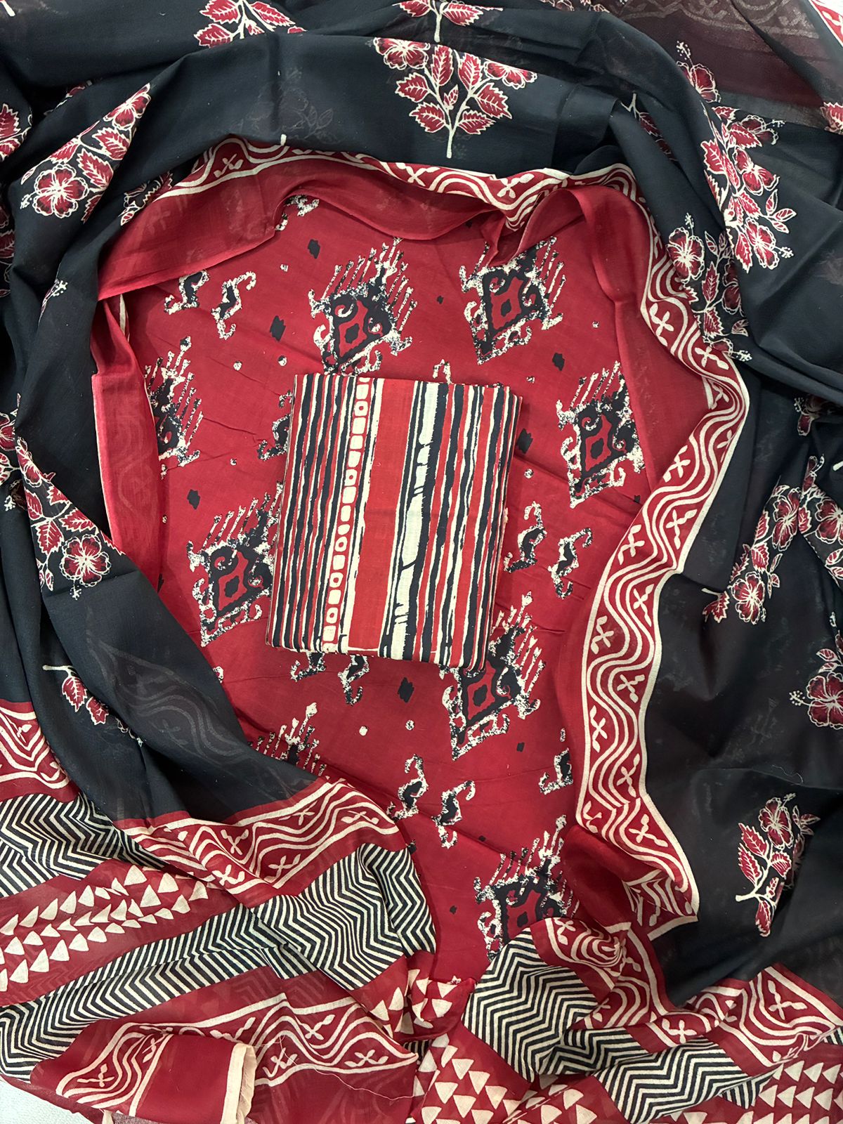 Designer Hand Block Print Cotton Suit Set with Mulmul Dupatta(WACOTMU131)