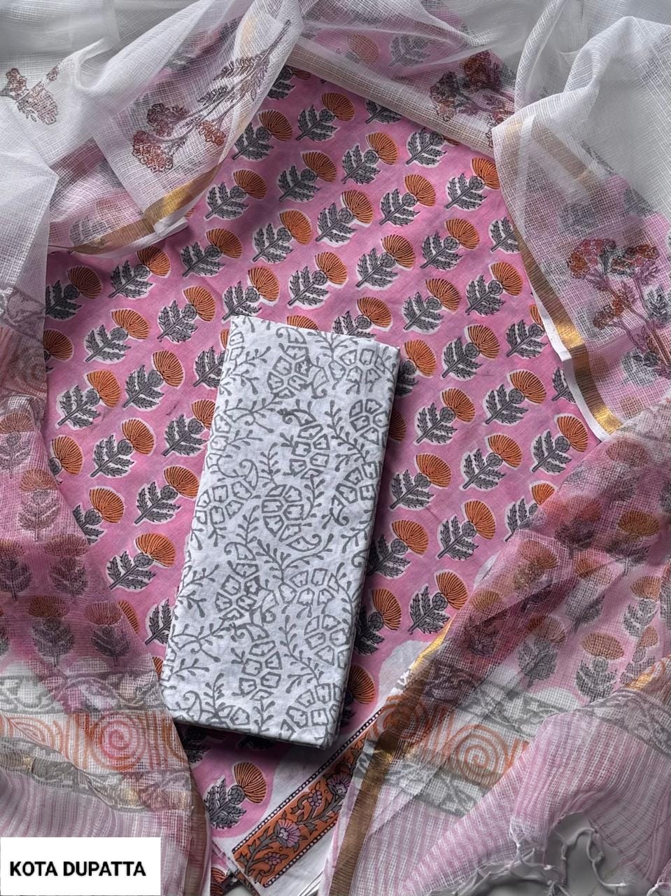 DESIGNER HAND BLOCK PRINT COTTON SUIT SET WITH KOTA DORIA DUPATTA (WAKOTMU53)