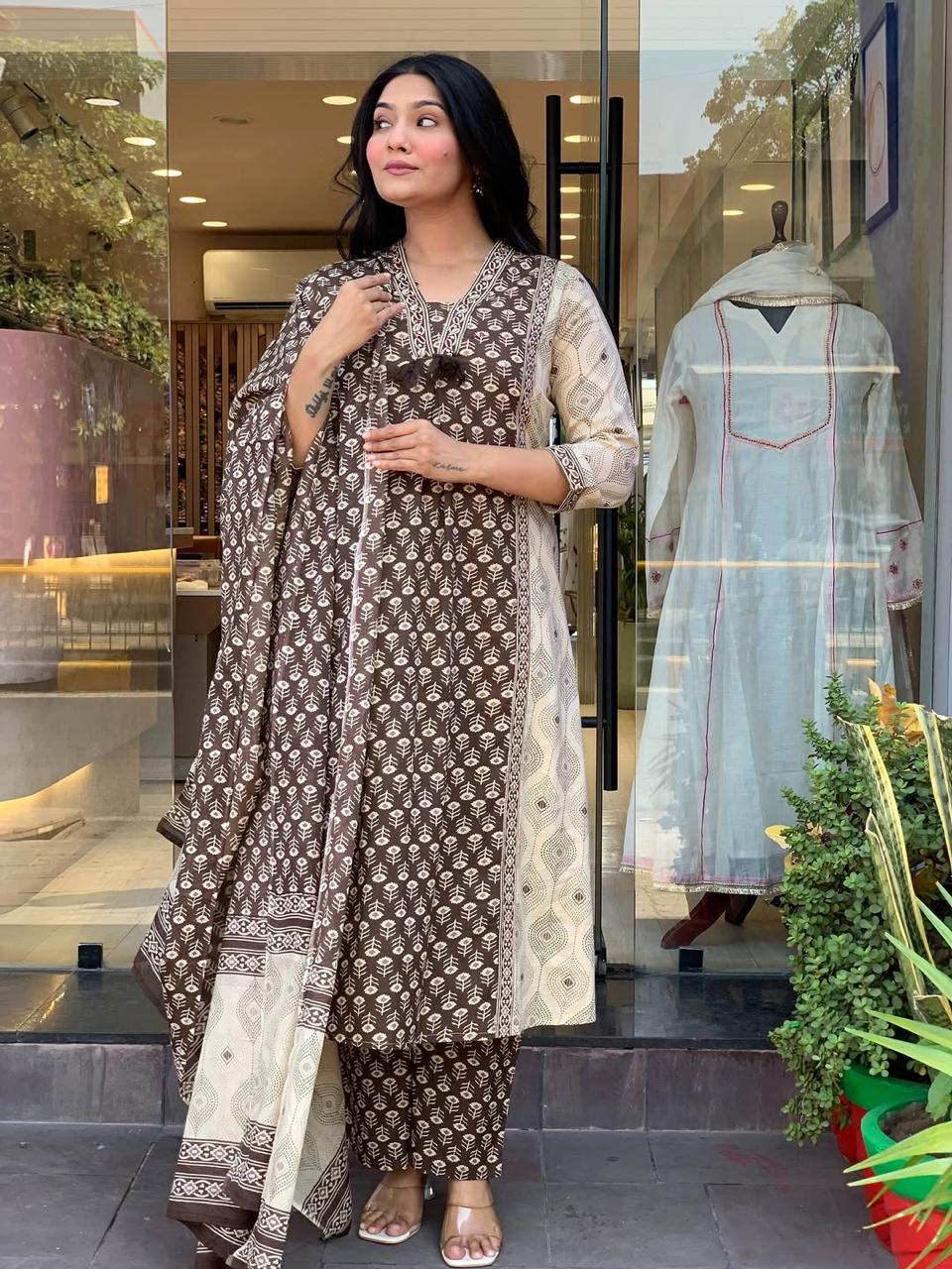 The perfect of traditional wear  (RD52)