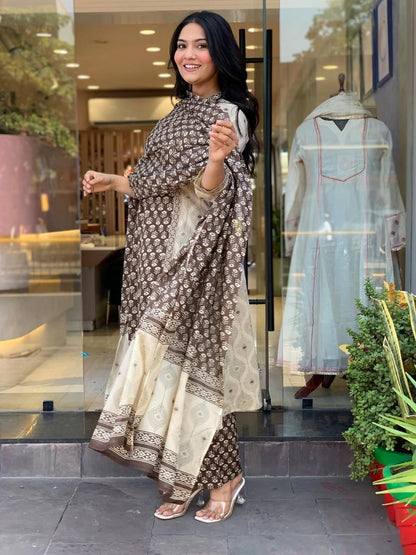 The perfect of traditional wear  (RD52)