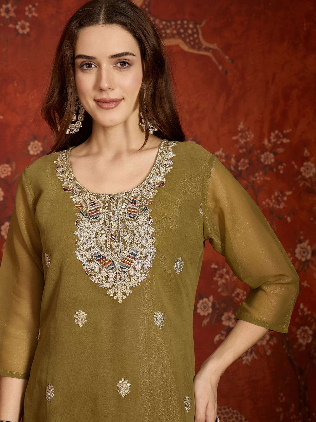 ✨ Premium Embroidered Sharara Set ✨(RRRD53)
