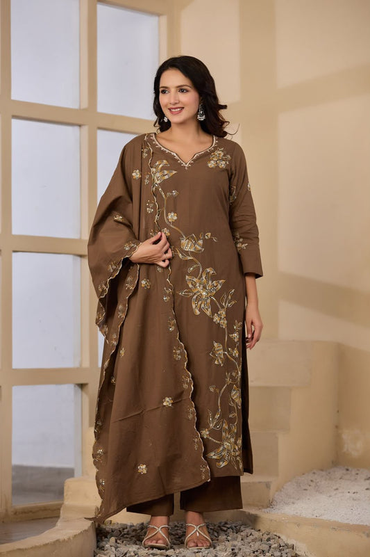 Elegant Floral Embroidered 3-Piece Suit Set (SWSK75)