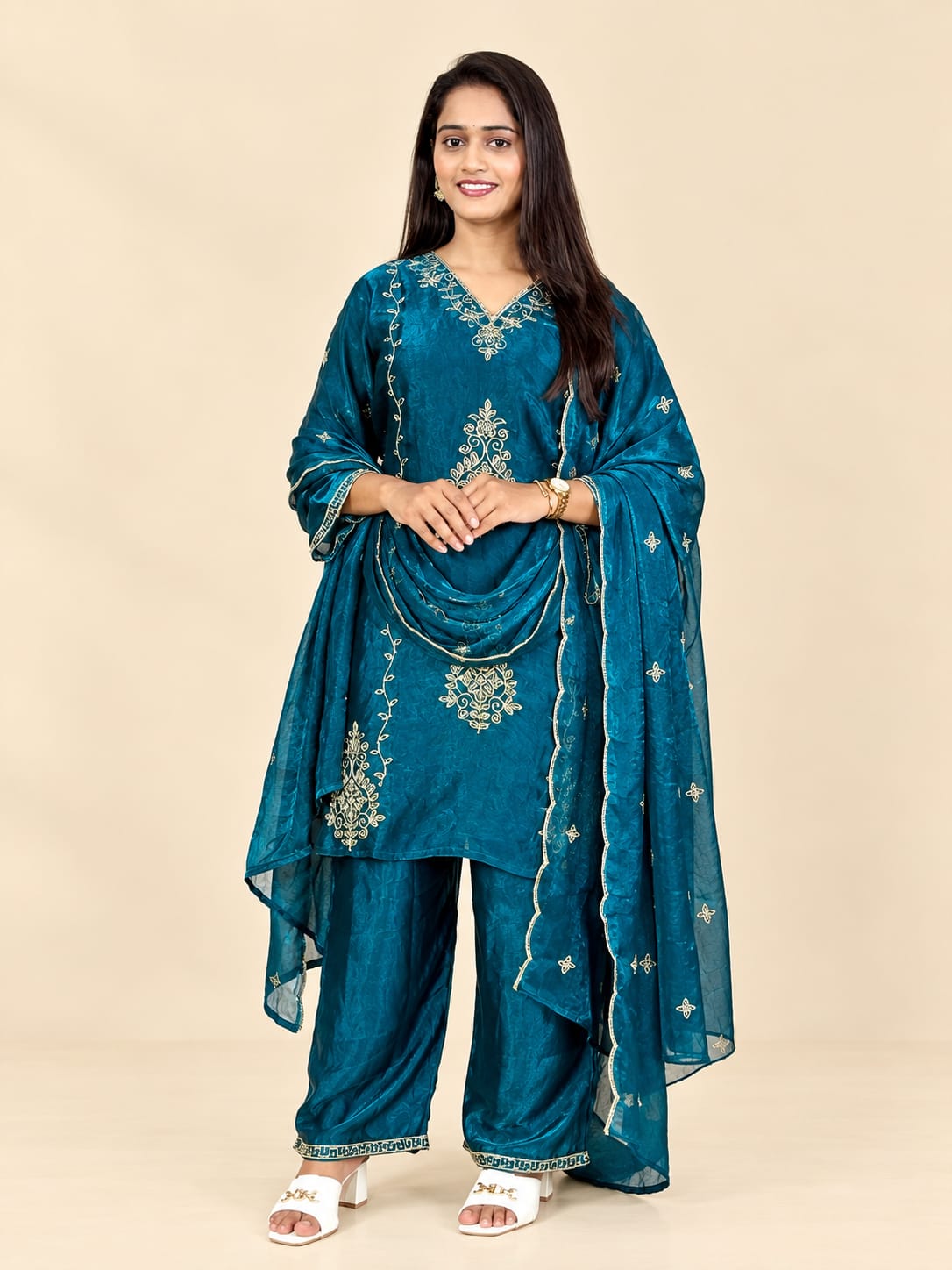 Royal Embroidered 3-Piece Suit Set (RRRD67 Chhaya)