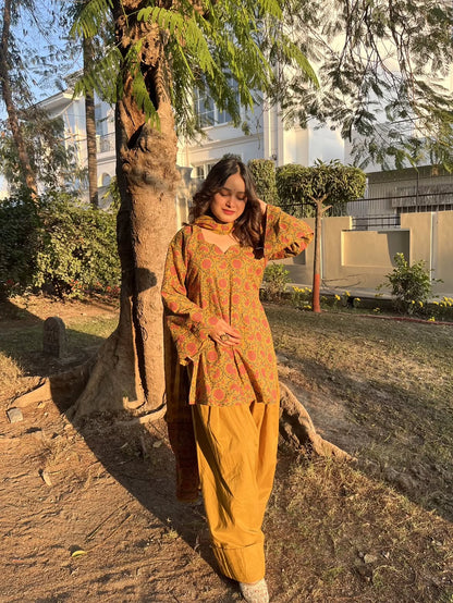 Women’s Premium Cotton Printed Kurta Pant & Dupatta Set – Mustard Floral Print (RD79)