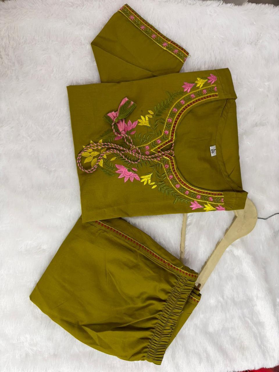 🌸 Premium Embroidered Co-ord Set 🌸 (SWSK81)