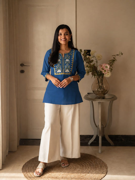 Beautiful Pure Cotton  top Pant set with beautiful embroidery work 💗(SWSK82)